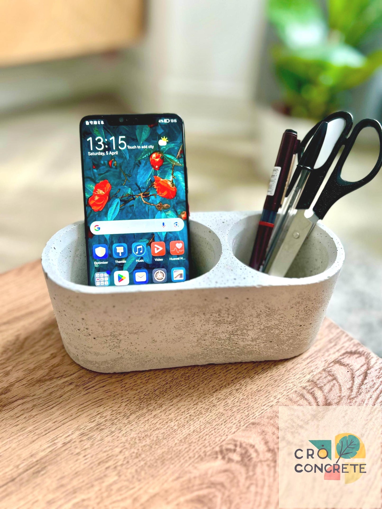 Minimalist Concrete Desk Organiser – Handmade Pen Holder & Phone Stand | Modern Office Storage | Croí Concrete