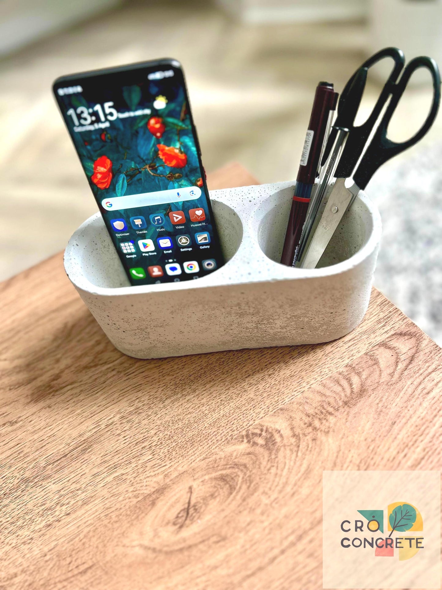 Minimalist Concrete Desk Organiser – Handmade Pen Holder & Phone Stand | Modern Office Storage | Croí Concrete