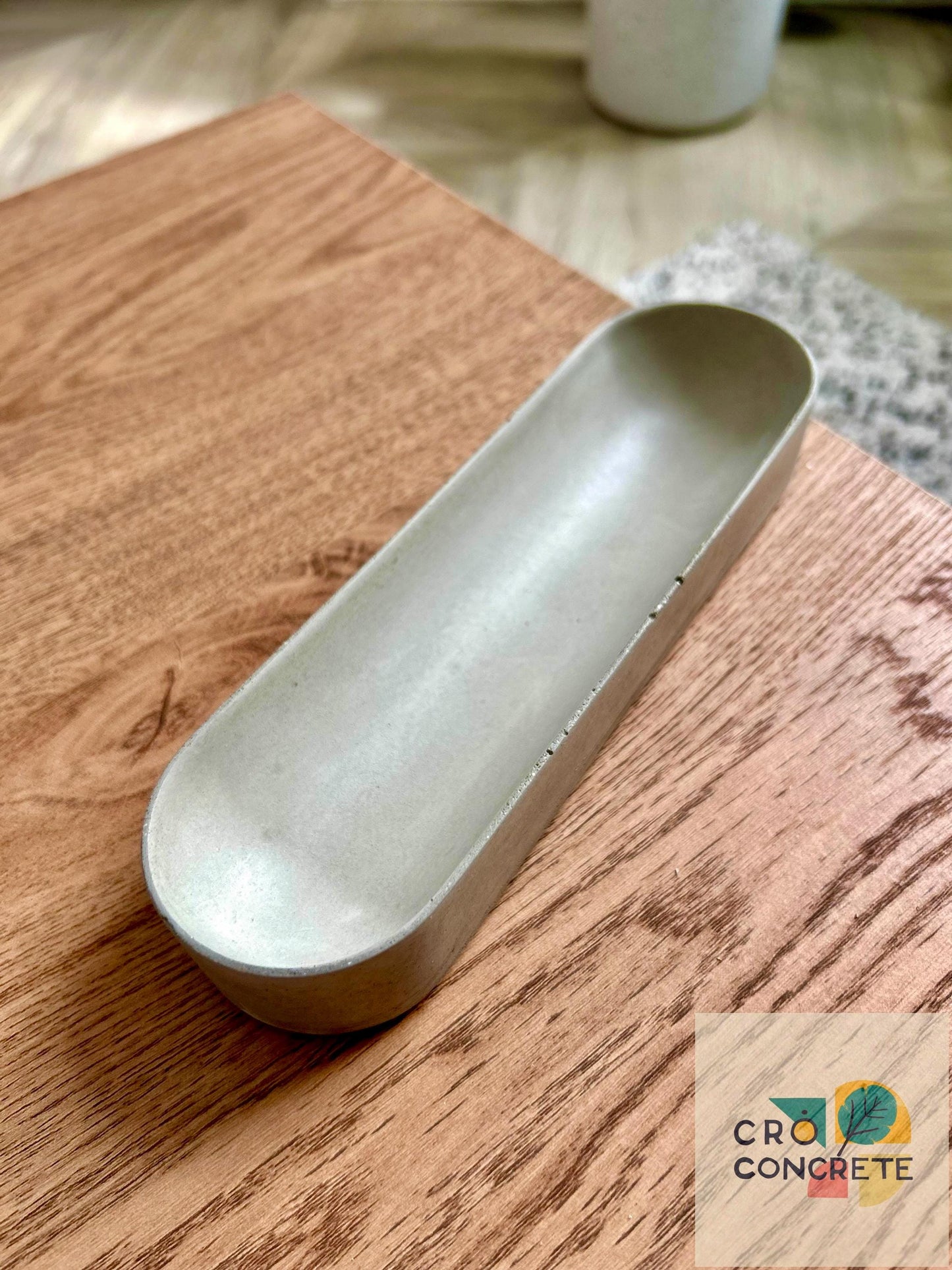 Handmade Concrete Desk Tray – Minimalist Pen Holder, Stationery Organiser, Modern Desk Accessory, Catch-All Tray, Industrial Office Decor
