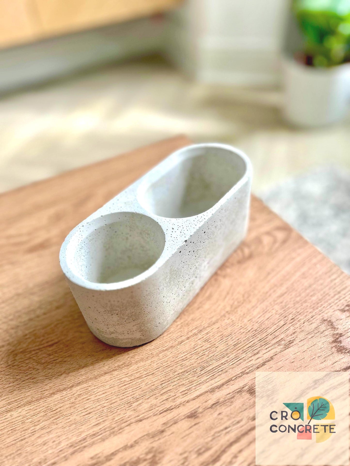 Minimalist Concrete Desk Organiser – Handmade Pen Holder & Phone Stand | Modern Office Storage | Croí Concrete