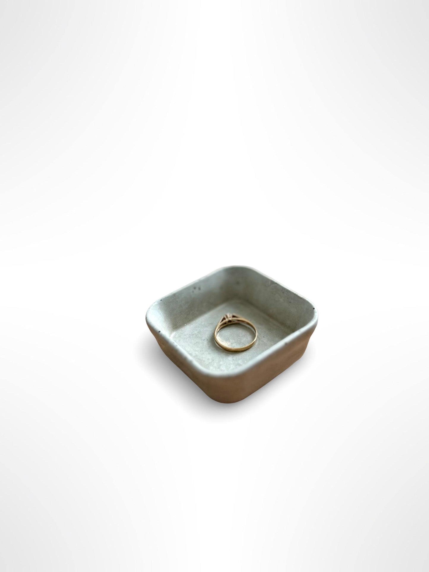 Handmade Concrete Jewellery Storage – Modern Decorative Storage – Minimalist Industrial Home Decor – Unique Gift Idea