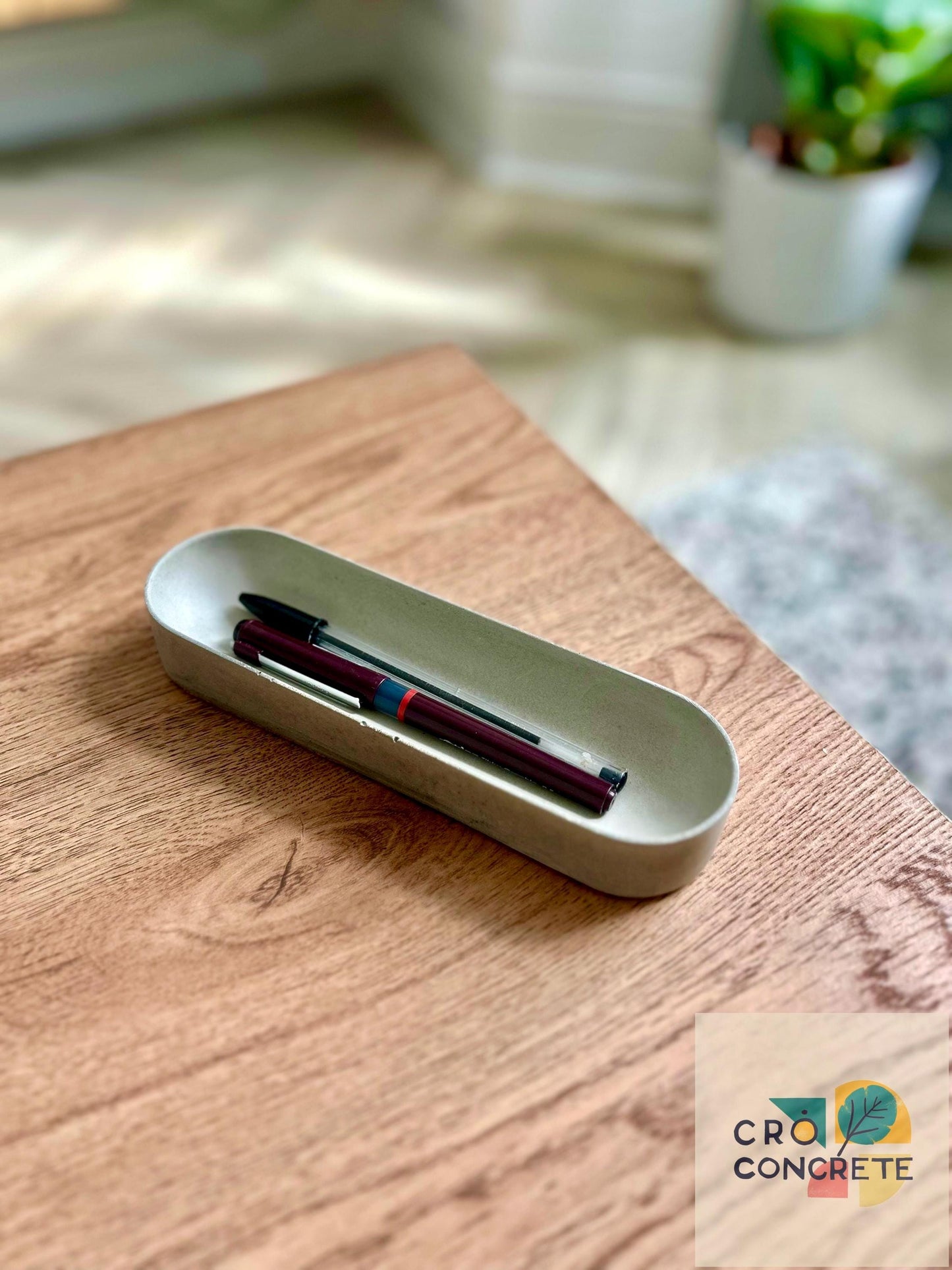 Handmade Concrete Desk Tray – Minimalist Pen Holder, Stationery Organiser, Modern Desk Accessory, Catch-All Tray, Industrial Office Decor