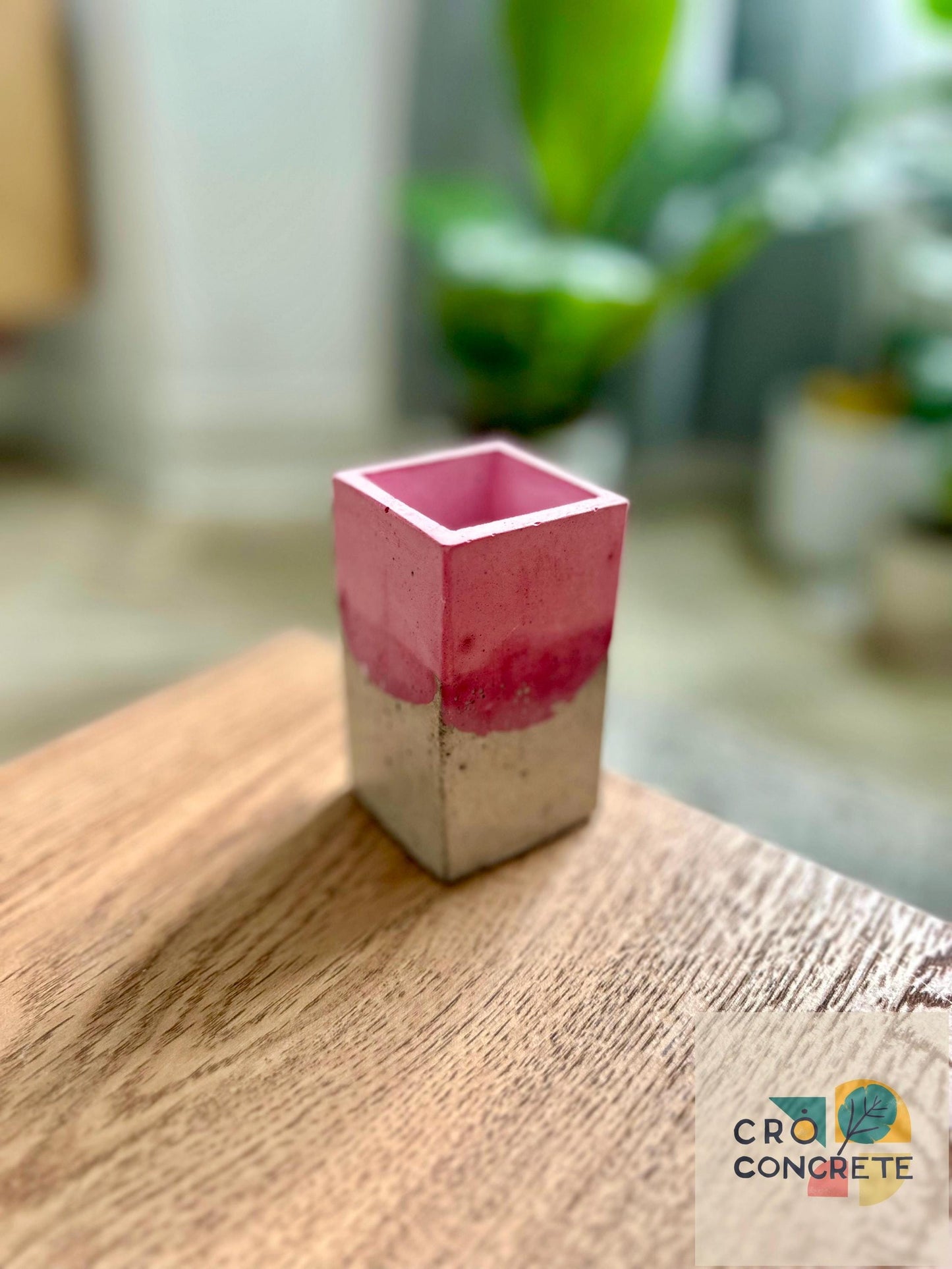 Handmade Concrete Planter / Pen Holder with Pink Design - Unique Desk Accessory Pot  – Unique Gift Idea