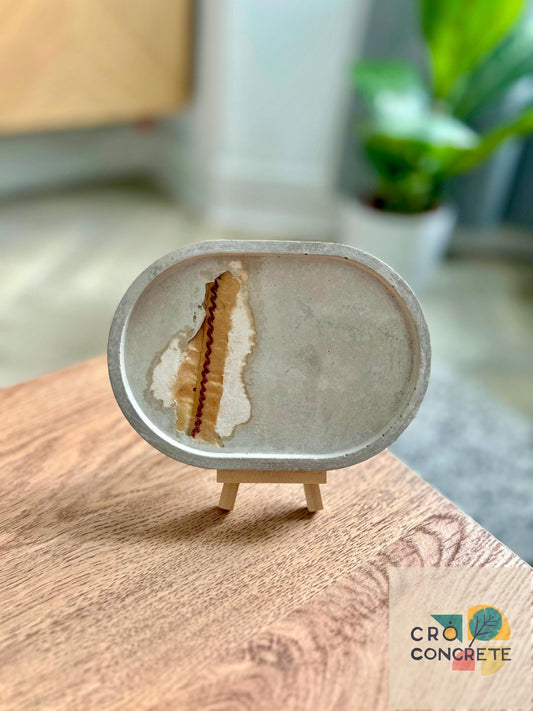 Handmade Concrete Trinket Dish with Gold & Rustic Detail – Jewellery Tray – Minimalist Ring Dish – Unique Gift – Croí Concrete